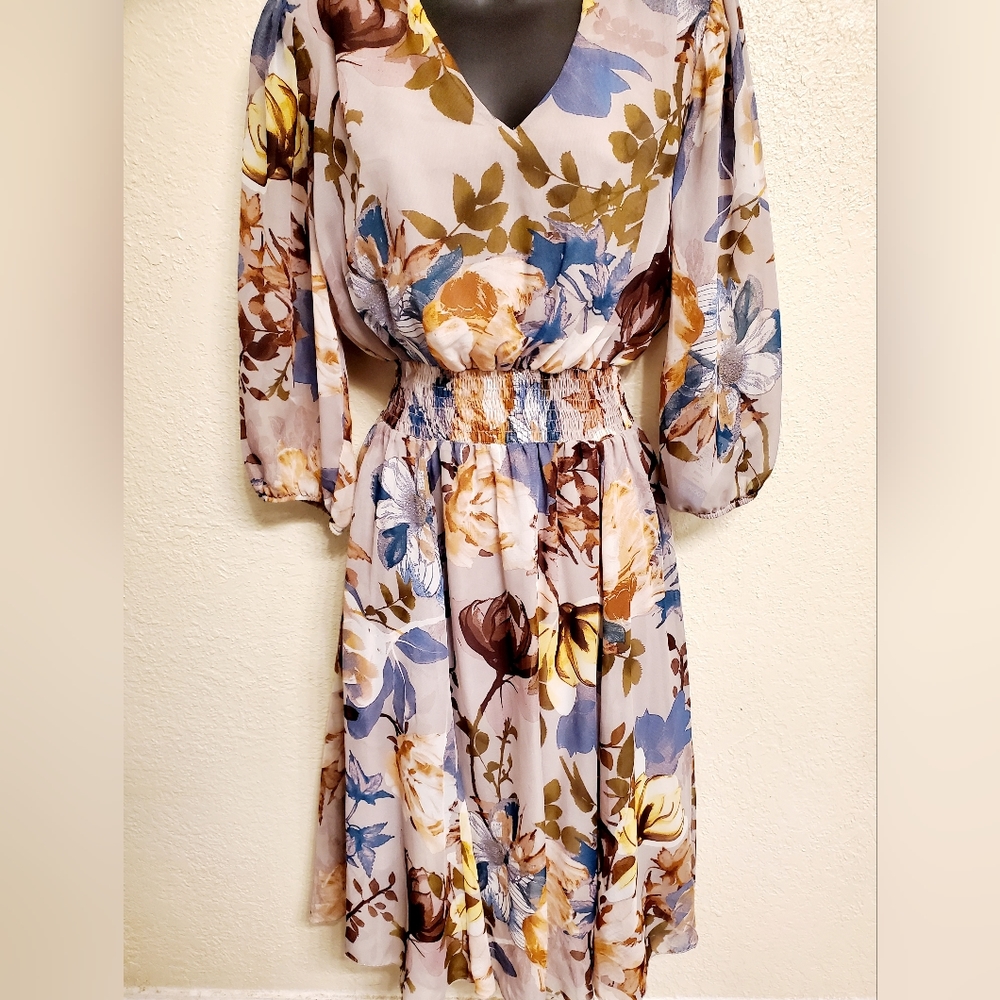 KATE & LILY Floral Print Beautiful Dress Size 8